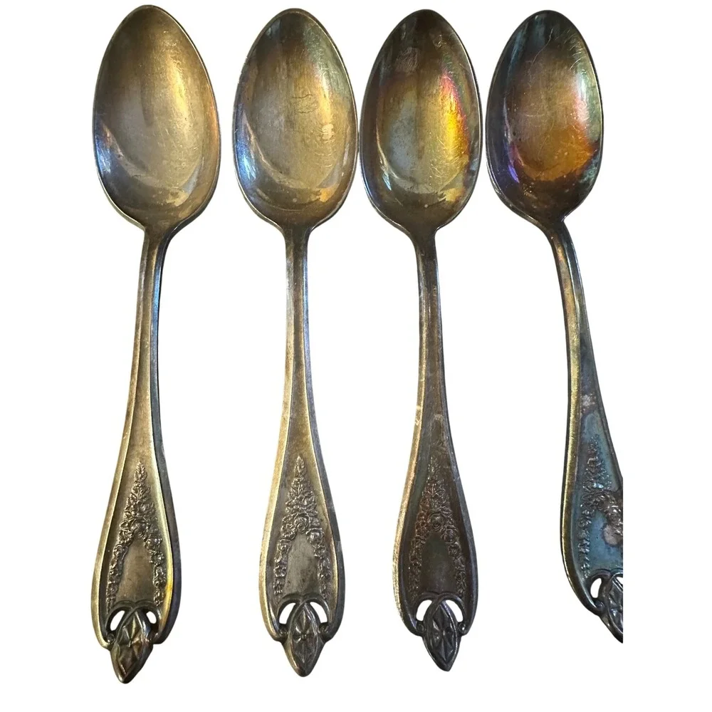 Roger Bros Old Colony 1847 Triple Plate Silverplate, 4 Silver Plate Spoons